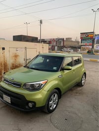 سيارة سول موديل 2018 للبيع السعر 110 ورقة حادث بامريكا كما مبين بالصور...