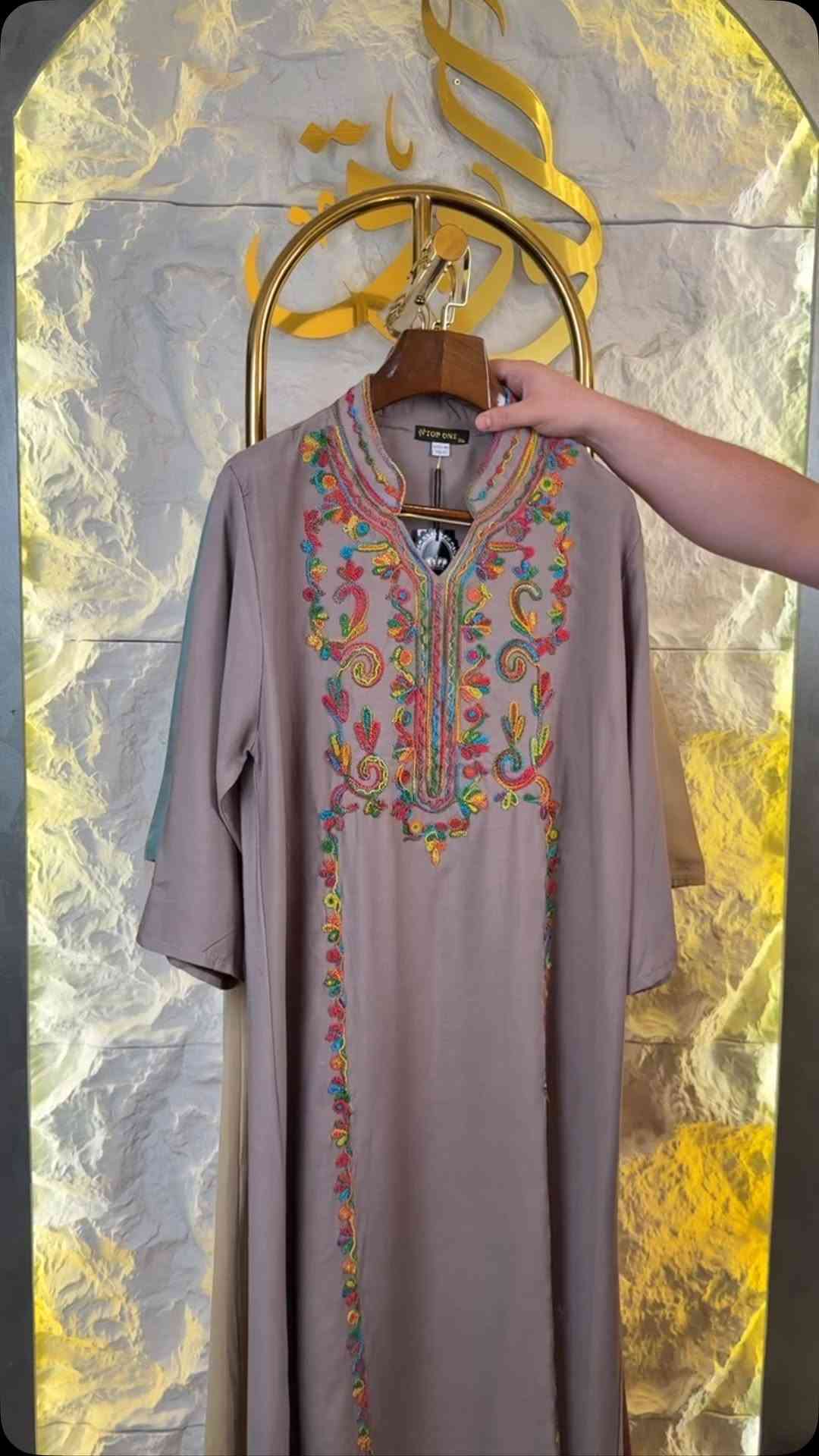 الـسعر8000الـف🩷🌸
القياسات(L,xl,2x,3x)

للحجز و الاستفسار التواصل على الأرقام واتس اب 
***********
***********
***********
***********

توصيل بغداد  5000
توصيل محافظات  5000
