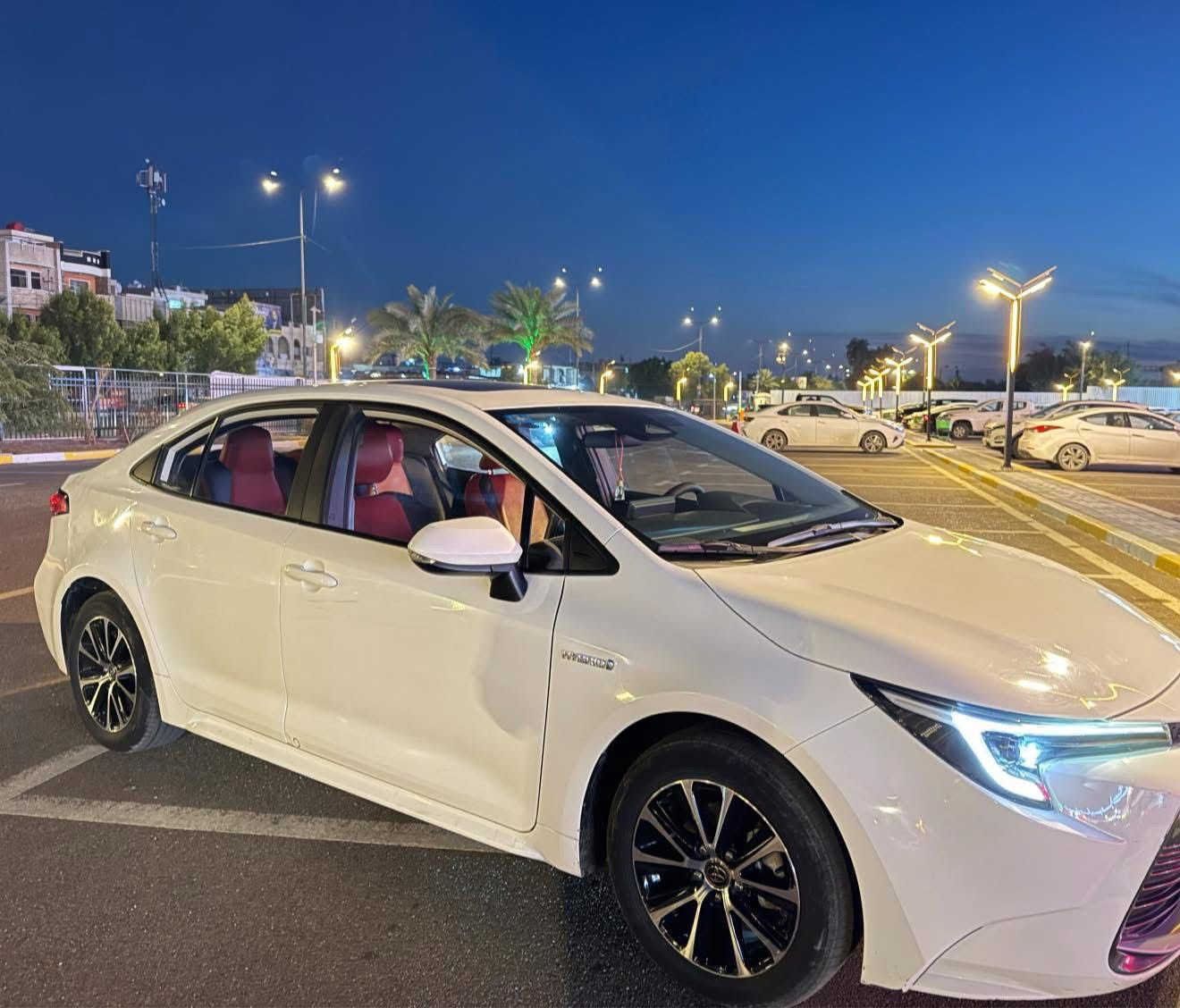 كورلا 2024 الشكل الامريكي رقم بغداد بأسمي مكفولة بيها رصعة بالجاملغ وشخط بباب الصدر حالياً مكحل ماشية 33  السعر 145 وبيها مجال مكانها بغداد ناحية الرشيد للاتصال ***********
