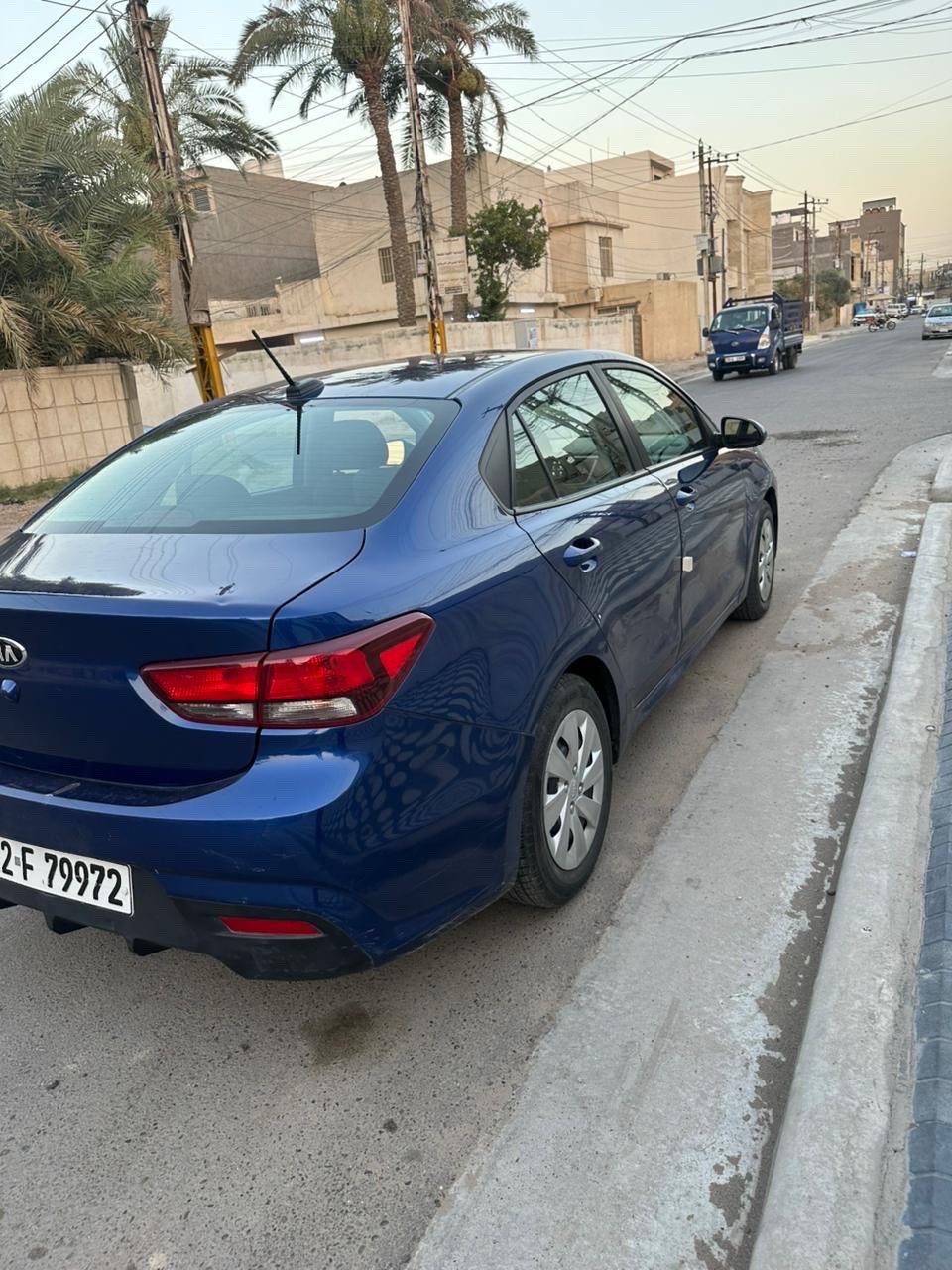 تحيه طيبه السلام عليكم ورحمة
كيا ريو 2020 حادث موضوح صور 
ماشيه 80 ميل 
مكينة 1600 دوش 
تحكم شاشه كامره 
مثبت سرعة 
مانع الانزلاق 
ايكو سبورت 
قيادة ذاتية 
تبريد تدفه كاملة 
رقم اربيل شرط تحويل 
115 ورقه بيها مجال بسيط 
أي استفسار رقم صاحب السيارة 
***********  أبو احمد 
مكان بغداد سيديه