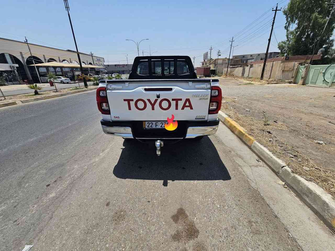 سلام عليكم سياره ٢٠٢٣ 
رقم اربيل بسمي مكاني موصل الايسر حي النور
طالب عليها سعر ٣٣٥ 
محرك وكير وغيره شرط 😂 لان سياره اجديده 😅
شكد ماشيه صوره الدشبول امامك  للعلم فئه الأوله SAS 
محرك بنزين ٤ سلندر  2700
شرط التحويل او الوكاله 
وشرط الغرامه 
سنويه مو ساقطه  اجديده 
بعد يامعلومه تريد اتصل 
***********
