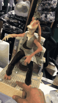 توفرت قطعه مختلفه من جميع النواحي عمر المجسم ٢٦سنة صناعه ١٩٩٩ مختم هوا...