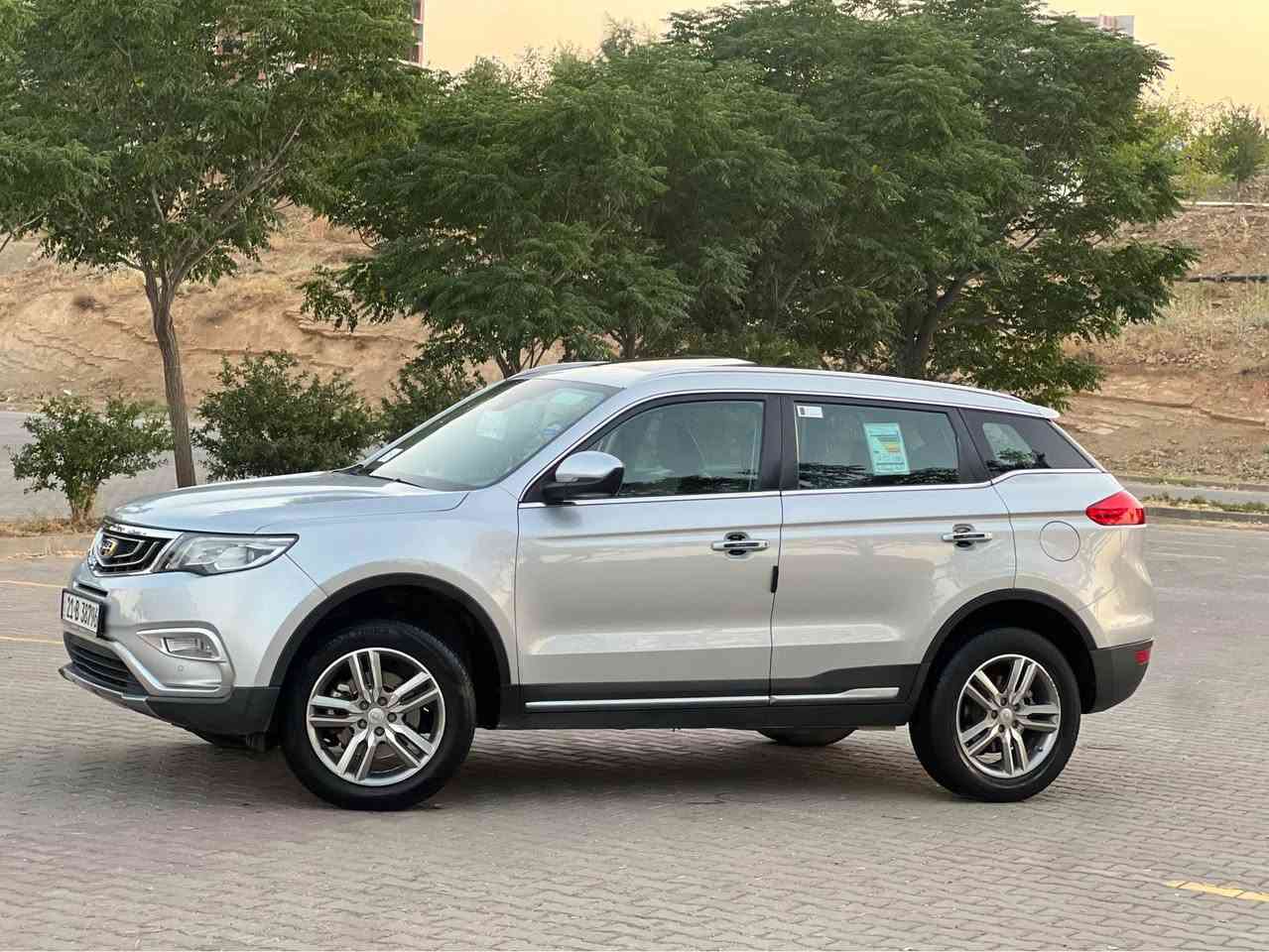 ***********  سليمانى 
١١٥ $  گه لا  
🚙 جیلی ئێم گراند (Geely Emgrand X7 Sport)   مەکینە ٢.٤ بيلاد گيرو مه كينه كامرى 
توربو نيه به شه رتى سه د فيته ر  
مۆدێل: ٢٠٢٠ فول ماسه فات 
گێڕ: ئۆتۆماتیک و عاديو سپورت .
٩٥ هەزار رۆیشتوه
به ناوى خومه ته حويلو خرامه به شه رت هيچى له سه ر نيه  
سپيرى دا نه گيراوه  
به س بونيت بوياخه به بى ناو كرتن وبه بى ده عم يرباگ به شه رت   (سەیارەیەکی زۆر پاکە).
 پانوراما  و سلاید 
گيچ ئه لكترونى 
ده بل عه كسل +کوشن جلد ناو قاوه ى + کوشن کارەبایی.
 بەسمە هه ردو به سمه م ى شه ريكه ى ماوه + برێک بەسمە ؤتو هولد و تراكشن و يكو و سپورت
ئاوينه ى ئه خه وى ته حديد سورعه و سوكان فوليوم  
 حاسەی پێش و دوا + کامێرای .
 ده سكو ئاوينه و پانؤراما ؤتويه 
فڵچە و لایت ئۆتۆ 
*********** السليمانية, العراق
