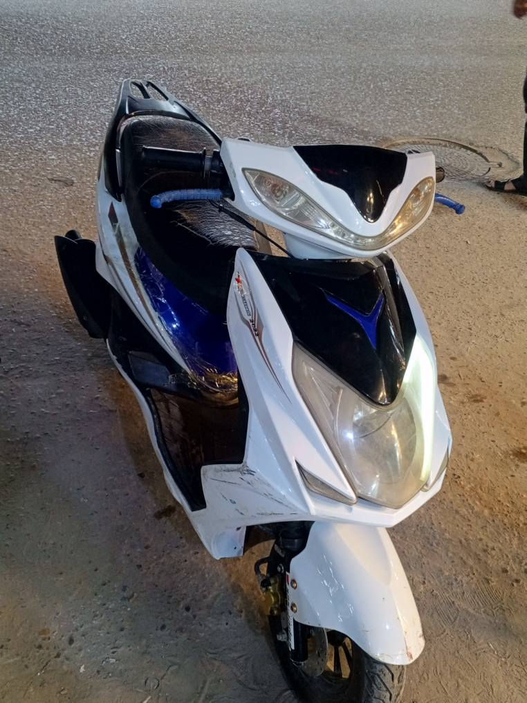 السلام عليكم دراجه كامله نظيفه ما بيها شيء سعر الدراجه 275 وبيها مجال سرعه الدراجه 120 هذا رقم الهاتف***********
