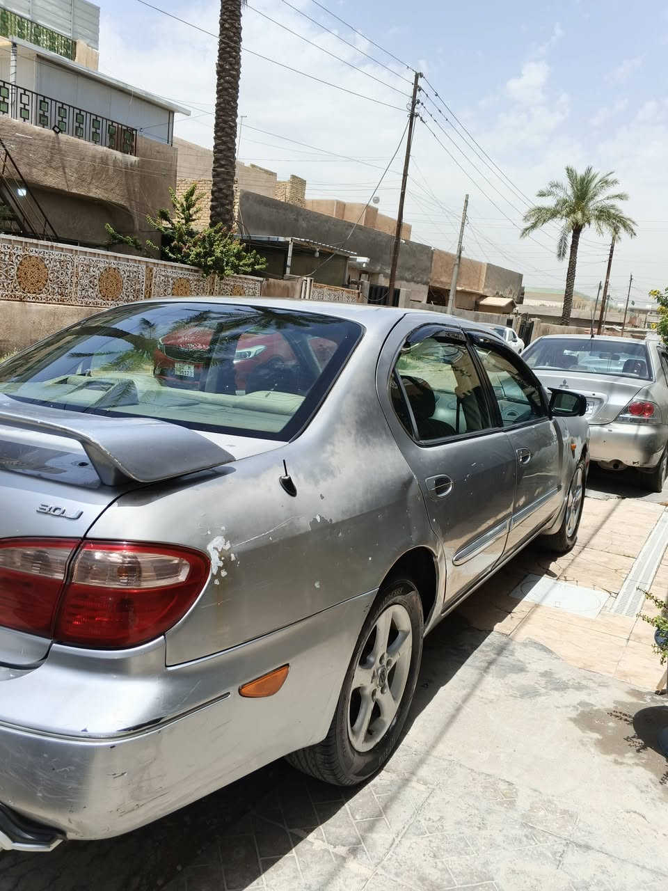 سلام عليكم
مكسيما 2007
 رقم بغداد جديد باسمي 
مابيها ضربة ولاصبغ عدا هاي طخات بسيطة موضحة بل صورة 
محرك 3000 مكفول 
كير بي طبه بسيطة فقط بل تبديل مرات تطلع مرات لا .
صدر جديد 
تبريد ثلج 
كهربائيات كلها شغالة ولاضوء مشتغل بيها 
باتري تايرات جديدة 
داخلها نظيف جدا 
السعر 57 ورقة وبيها مجال بسيط 
***********
بغداد الغزالية
