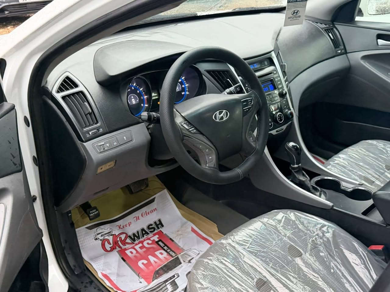 السلام عليكم للبيع سوناتا 2014 بيها جاملغ ونص البنيد  السيارة جاهزة ومابيها كل نقص هزة وسنوية جدد باسمي مكاني بابل لاستفسار ***********
