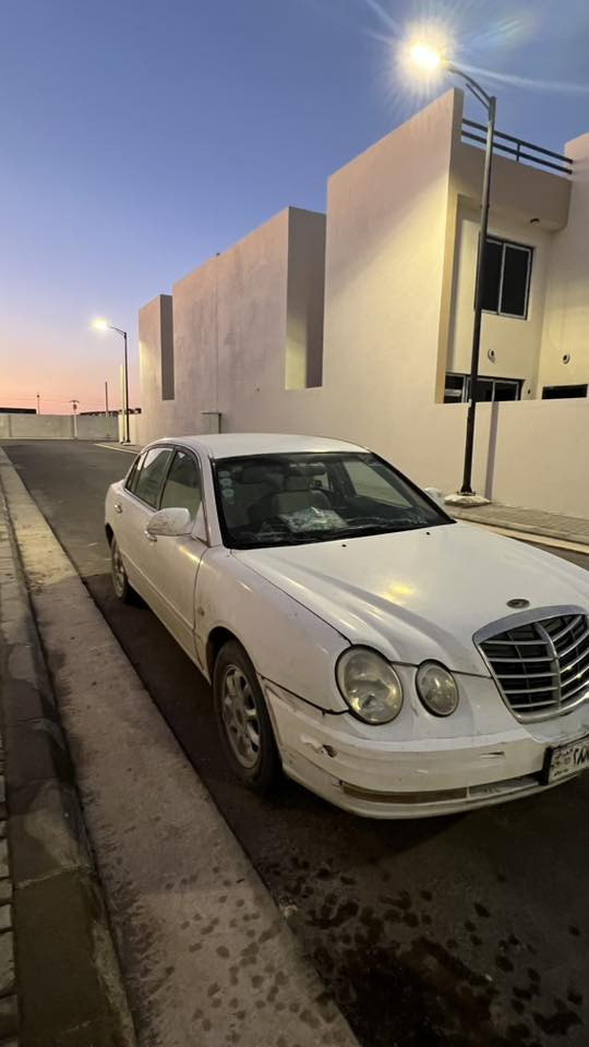 السلام عليكم 
كيا موديل 2004 
بيها نواقص قليلة بالكمالية فقط 
للبيع السعر خاص 

واتساب فقط 
***********
