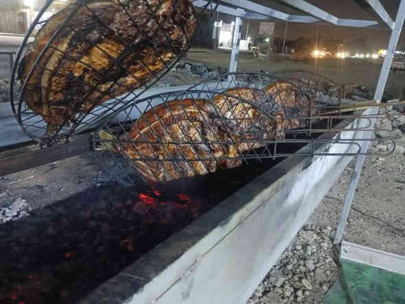 سلام عليكم اعزائي. غراض محل سمك كامله مكمله للبيع مڪانه الناصرية الاسكان الصناعي نهاية شارع الجامع على حولي 
الاتصال اوالاستفسار عل الرقم الاتي: ***********
