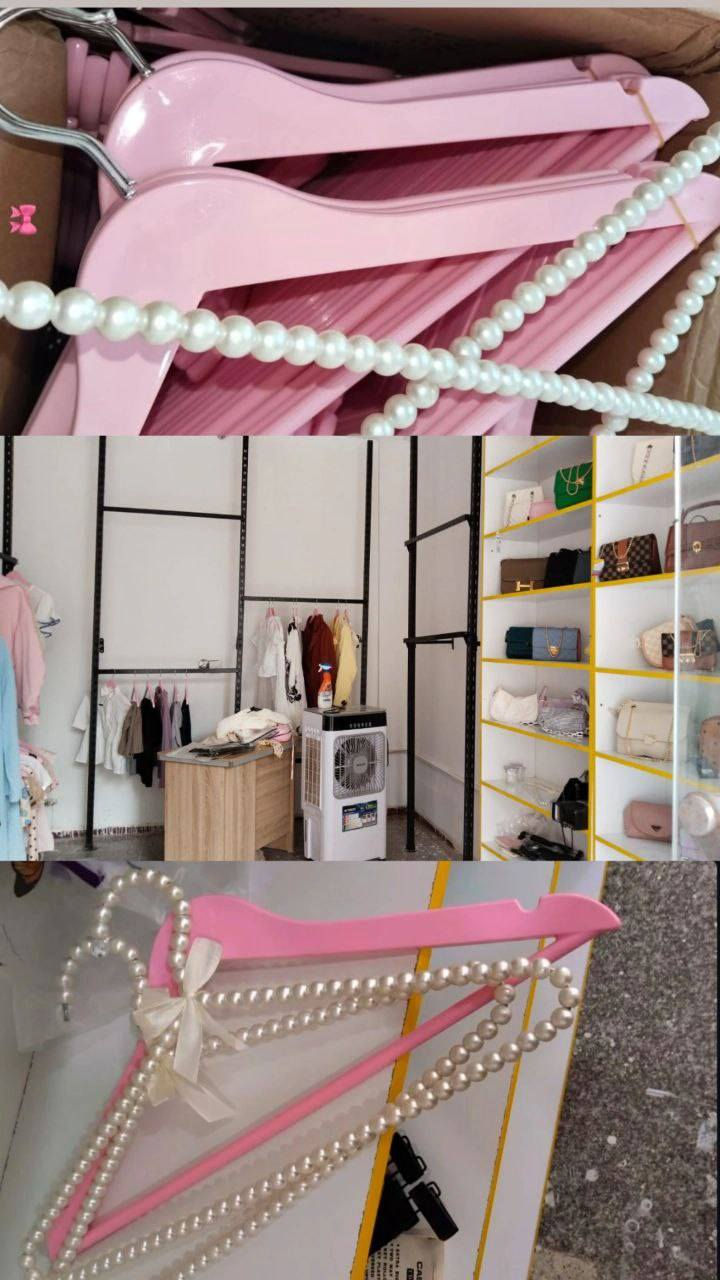 رفووف خشب عدد 2 : 150 الف
ستاند حديد ١٢ عامود وملحقاته :200الف 
تعلاكات 85 وردي و20 مال بنطرون: 80الف
ميز خشب  : 30 الف 
الاستفسار اكثر على الواتساب 
***********
