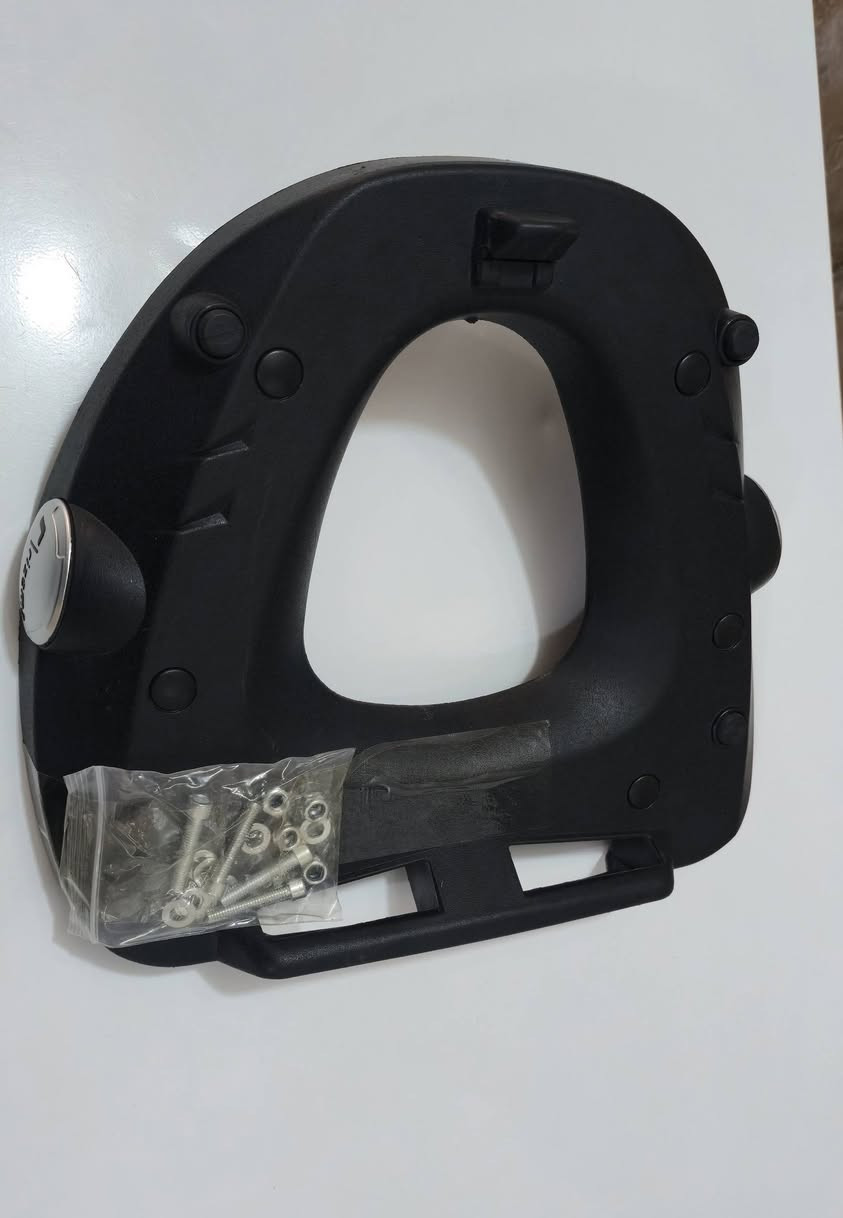 متوفره جديد اصلي غير مستخدم قاعده جنطه مع البراغي 25 الف توصيل جميع محافظات العراق ***********
