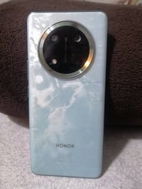 ذاكرة ٢٥٦ • كما جديد • كارتون وشاحن