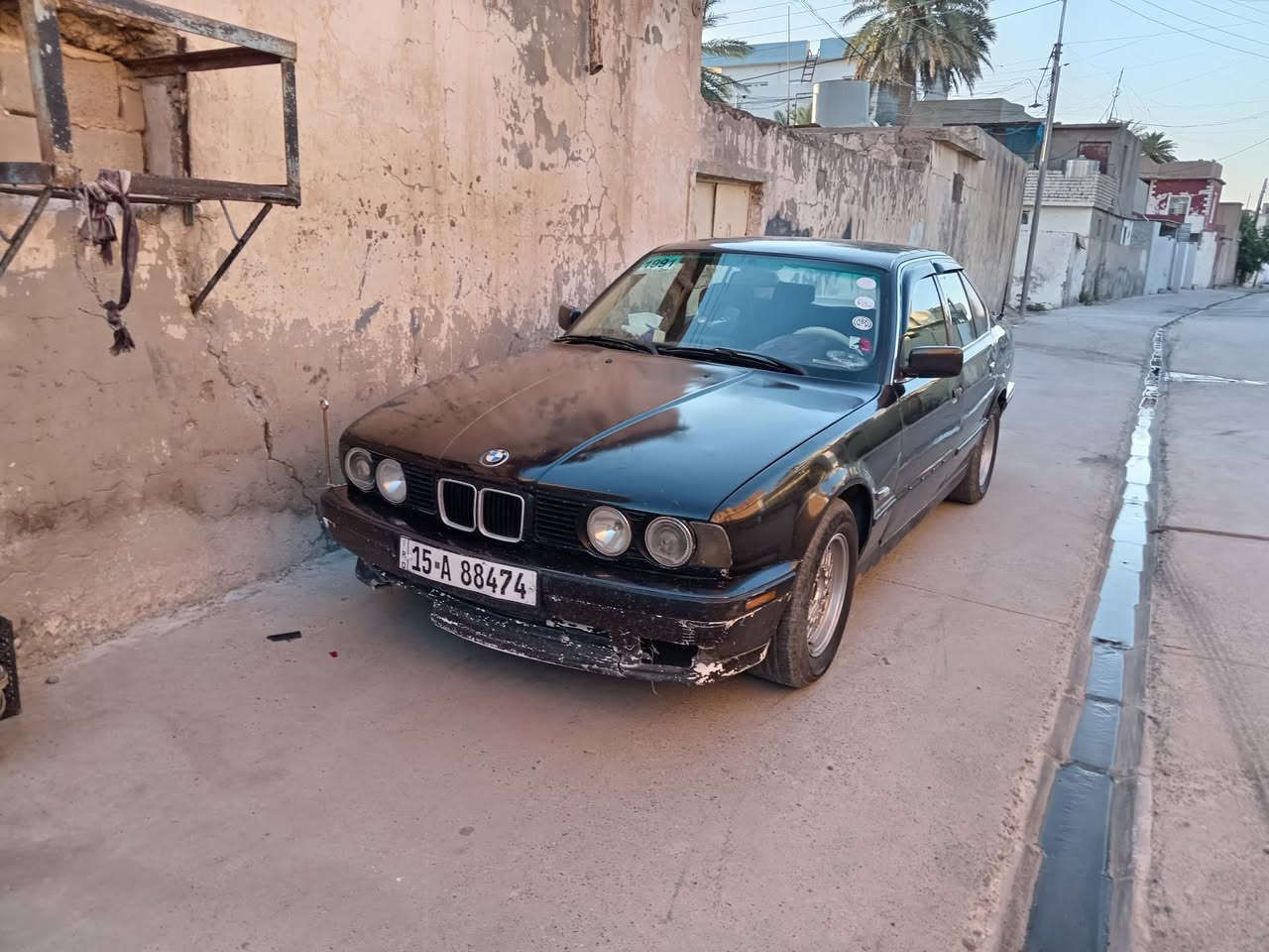 السلام عليكم بي ئم للبيع اومراوس  موديل ٩١حجم ٥٢٥ كير ومحرك بطه ففتي تاير نضيف قرفتها جديدة صبغ جماليه كهربائيات شرط تبريد شغال السعر ٣٧ وبيها مجال السيارة حلوة مال جناي رقم الموبايل ***********
