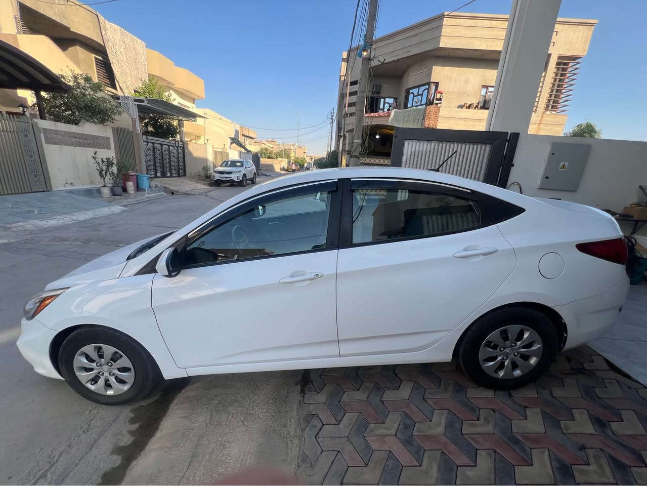 كسنت 2017 مكينه gdi بدون صرف و بدون بخار فقط تبديل كازكيت سياره ماشية 100 الف باتري جديد و 4 تايرات جديد سياره بدون نواقص وكلين بدون ضربه و بدون دواخل تعديل بارد pdr فقط هلاهين خلفي و شبر بل دوسة طرف سايق صبغ و موضوح بل صوره و تحويل ثاني يوم و بي بطاقة بانزين
للاستفسار *********** كركوك, العراق
