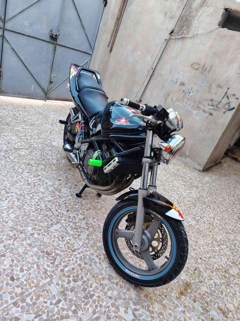 تحيه طيبه للجميع
دراجه رياضي بانده سازوكي 
محرك 250cc
اربع بستم سرعه 180
دراجه نضافه فول فول
مكينه شرط لاصرف ولانفخ فقط كور مبدل كازكيت وكاله 
شراي جيب الف فيتر وفحص 
ملاحضه مامرقم ومابي اوراق فقط مكاتبه 
مكاني موصل الايمن حي التنك متواجد بل دواسة 
السعر خاص خاص معارض حسب القناعه


**إذا كنت صاحب هذا الإعلان وتريد حذفه لأي سبب، رجاءا أرسل رسالة إلى الدعم الفني**