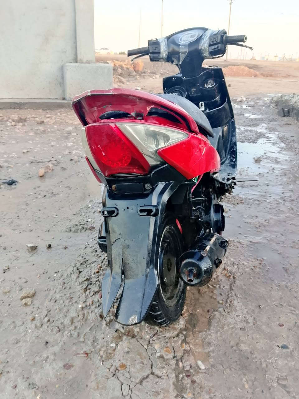 كامكوو للبيع عوزها كابريتر وقايش مكينه مابيها شي شغاله 150وبيها مجال ‏‪***********‬‏
