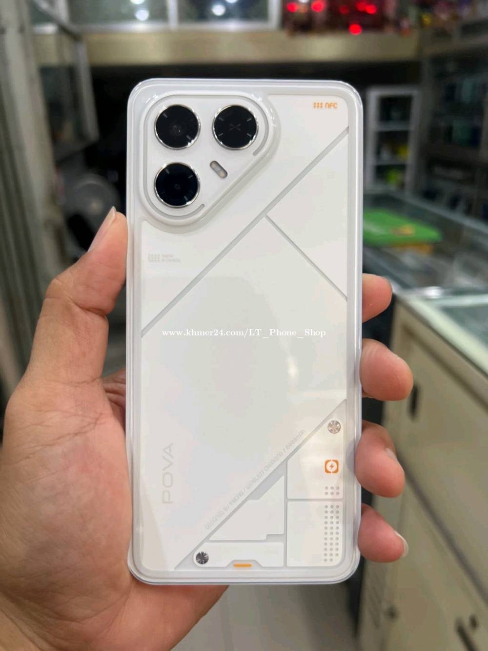 تكنو بوفا 7 الترا لون أبيض كامل ملحقات باكيت وشاحنة وكفر الهاتف وبطارية خارجية يشغل 120 فريم 
*********** 
للبيع او مراوس ب جهاز كوكل بكسل فولد