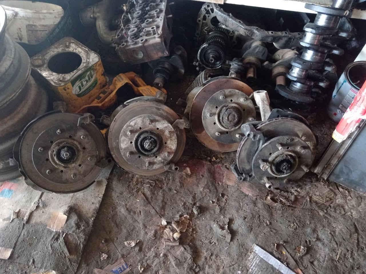 السلام عليكم غراض تفصيخ كيا وآسيا جديد ومستعمل فريممات اكسن اسيا اكسن بستا ورك دعاميات اسيا اماميه وخلفيه شتريد غراض كيا بستا وآسيا موجود مكاني ديوانية جلبيه سوك ابو جميع للاستفسار *********** سيد صباح
