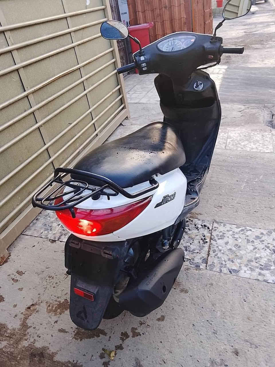 بريز اكزز نوزل سكليتر خطين ياباني كله شغاله اي نقص مابيه نضافه فول دراجة جديدة لوك السعر 650 بغداد المشتل ***********
