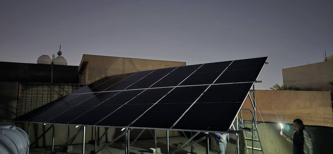 ( لانخسر  الجودة مقابل السعر )
✅ بأشراف وتنفيذ كادر هندسي مختص في أجهزة الطاقة الشمسية للمنازل والمكاتب والمنظومات الزراعية ذو خبره تصل الى ٦ سنوات

⚡ اليوم من العاصمة بغداد وبطلب خاص من قبل احد الزبائن المحترمين ⚡
تم وبحمدلله تجهيز ونصب
 منظومة ( 30 امبير نهاري 30 ليلي )  التفاصيل
🔹 إنفيرتر كوس بور 12 كيلو ضمان 3 سنوات استبدال 
🔹 بطارية ليثيوم كوس بور 16 كيلو عدد 3 واط ضمان 5 سنوات 
🔹 الواح جينكو 620w عدد 14 
🔹 بورد حماية متكامل 
🔹أسلاك  DC و أسلاك AC
🔹 حديد ميكانو مغلون 
🔹 ربط ومتابعة عبر الإنترنت 

مكتب التقنيات الحديثة للطاقة الشمسية
 صلاح الدين سامراء فلكةالشروق مقابل مطعم حبايبنا -
*********** 📞مهندس محمد مانع
*********** 📞محمد صالح
#طاقة شمسية
#بغداد 
#البلديات
