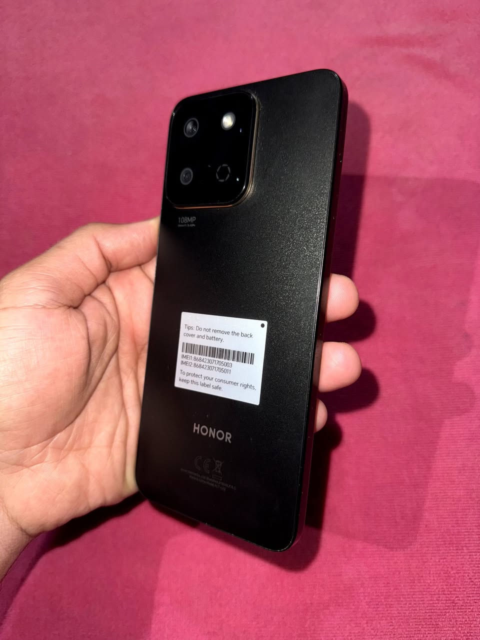 هونر x7c
نظافة 100% 
الملحقات فقط شاحنة
الذاكرة 256 جيجابايت
الرام 16 جيجابايت 
الكاميرا 108 + 2 ميجابكسل
المعالج Snapdragon 685
البطارية 6000 مللي أمبير 
الشحن السريع 35 واط
مقاوم للغبار والرذاذ الماء بمعيار IP64
السعر 150 وبي مجال 
***********
