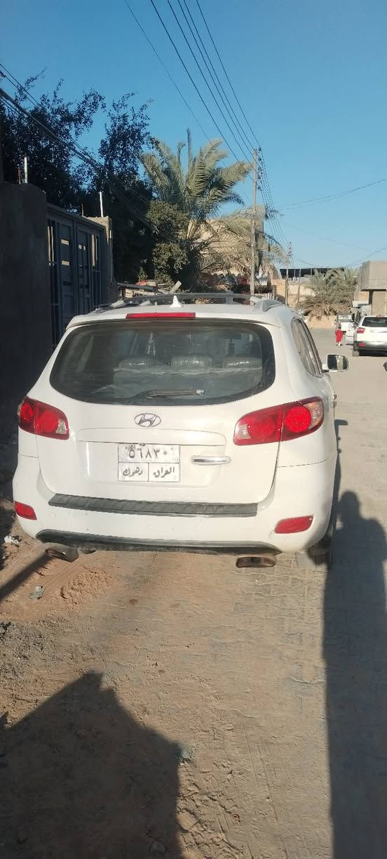 السلام عليكم سنتافي موديل 7 كير مكينه حداديه جدد مكينه 6 رقم دهوك بسم كردي تريد وكاله تريد مداور بيه كصه عركجين مصبوغه لتصال عل رقم مكلف بل نشر+***********
