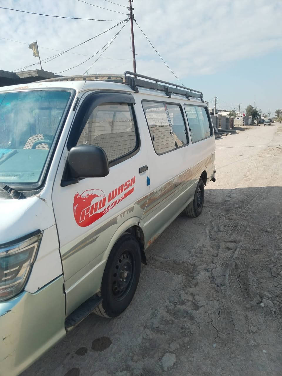 السلام عليكم ورحمة الله وبركاتة كياا فتون للبيع موديل 2007 بسمي شرط التحويل مصفره من كلشي جاهزه السياره خير من الله تخم تاير مكينه كير اكسن رقم بابل انكليزي السياره بلاديه قطره صبغ مابيها مكاني واسط العزيزيه   السعر 50 وبيها مجال الاستفسار ***********
