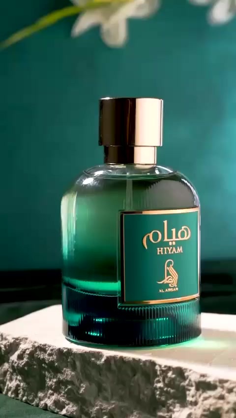 عطر هيام (Hiyam) من الأبصار (Al Absar). 
النوع: ماء عطر (Eau de Parfum) للجنسين.
المكونات العليا: الكشمش الأسود، الفلفل الوردي، والبرغموت.
المكونات الوسطى: الياسمين، الإيلنغ، ومسك الروم.
المكونات الأساسية: الفانيليا، أخشاب الغاياك، والكشميران.
الوصف: عطر زهري - خشبي - مسك، يدوم طويلاً ومناسب لجميع المناسبات.
اسعار مناسبه متوفر توصيل لجميع المحافظات


**إذا كنت صاحب هذا الإعلان وتريد حذفه لأي سبب، رجاءا أرسل رسالة إلى الدعم الفني**