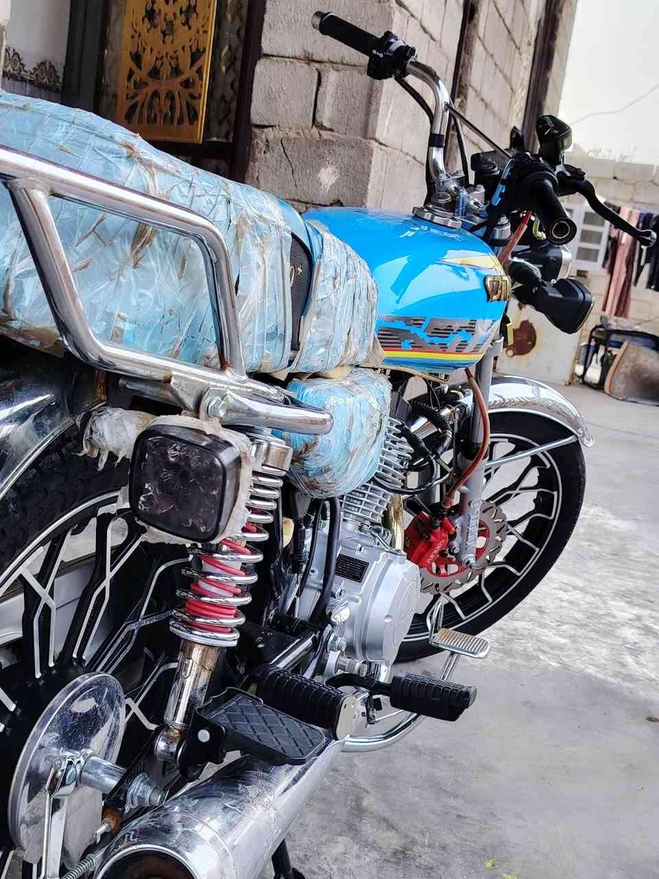 سلام عليكم سونك موديل 25دراجه جديده خير من الله نازله بشهر 7دراجه بسمي اواق موجوده مكان بغداد قريه عشره بسمايه قريب ع الامين رقم الهاتف ***********الخاص مفتوح سعر 800وبهاا مجال وخابر وتدلل
