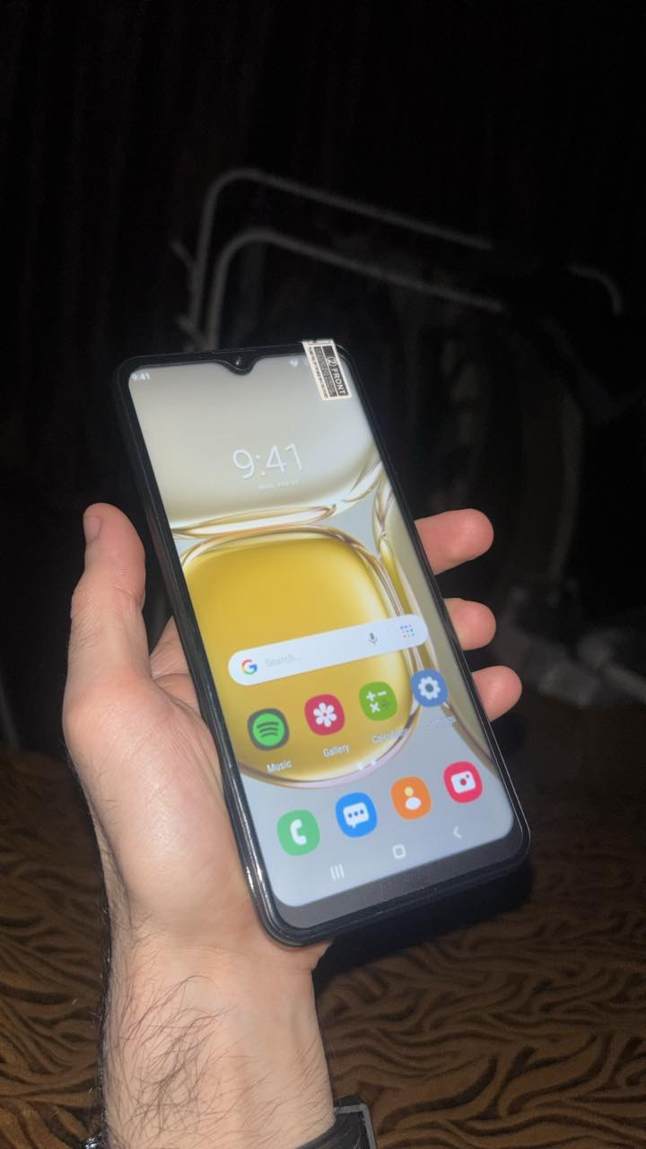 تلفون نضام سامسونك ذاكره 512
بعده جديد غير مستعمل يجي ويا شاحنه وسماعه وكفر

سعره ١٠٠ الف مجال   السلیمانیە


**إذا كنت صاحب هذا الإعلان وتريد حذفه لأي سبب، رجاءا أرسل رسالة إلى الدعم الفني**