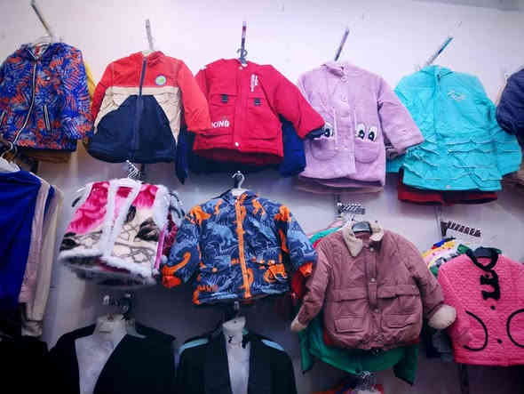 تنزيلات كماليات الأنيق الأسعار بلاش يا بلاش وصلت قماصل اجنن من سنتين لحد 20 سنه تلبس الأسعار بلاش يا بلاش فقط كلمة الله يرزقك للثواب العنوان بابل محاويل ناحية الإمام مرقد الأمام محمد بن الحسن الاسمر ع جمله اكووو ***********
