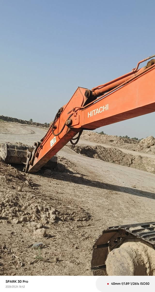 البيع  حفاره موديل 2006 كفاله عامه زيت  230 وبيه مجال الانتصال  والسفسار هله هذه الرقم ‏‪***********‬‏او ***********
