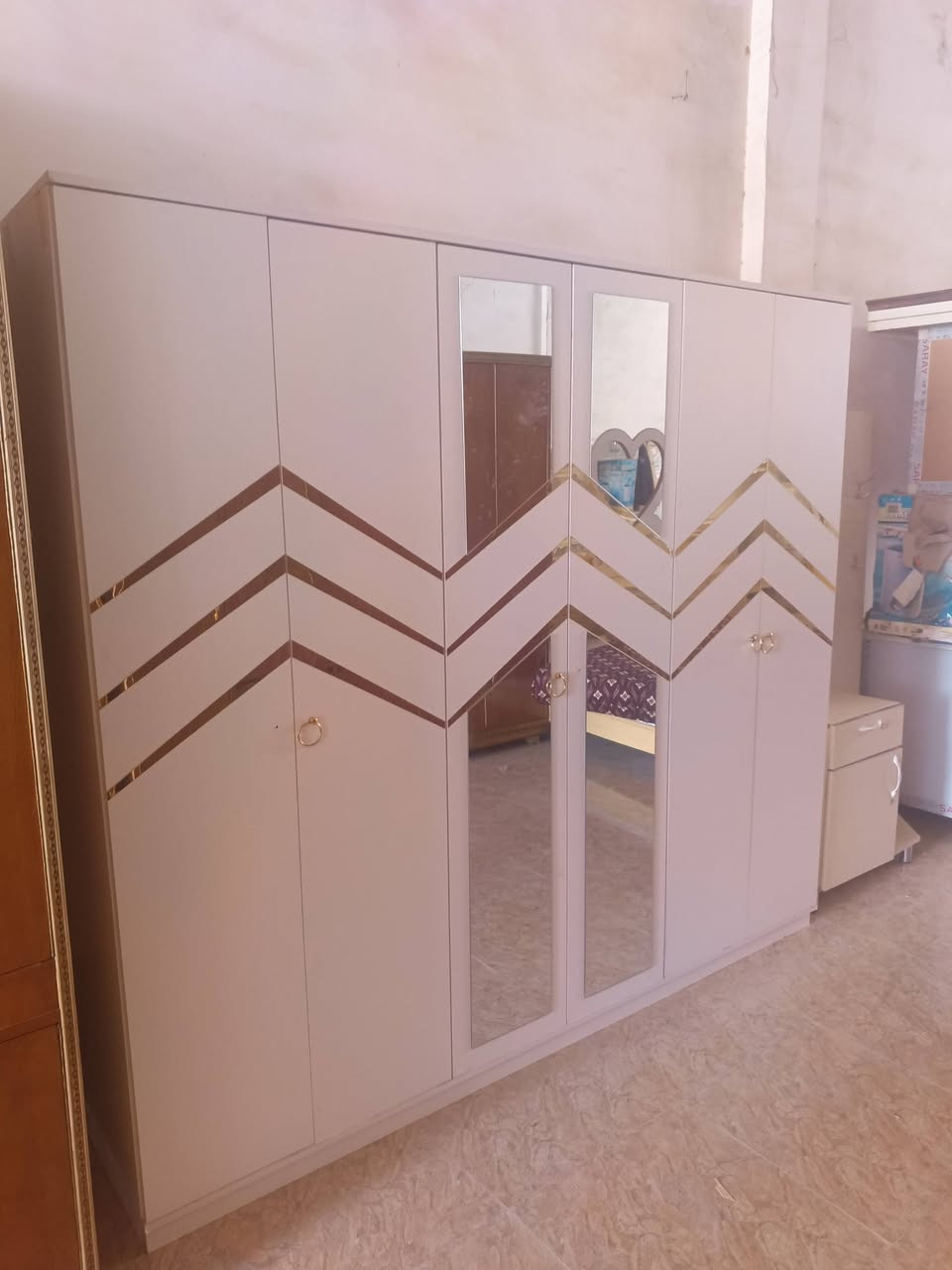 قضاء قره تبه*********** اغراض منزليه مستخدمه مقابيل حي الصناعي بالقاطع
