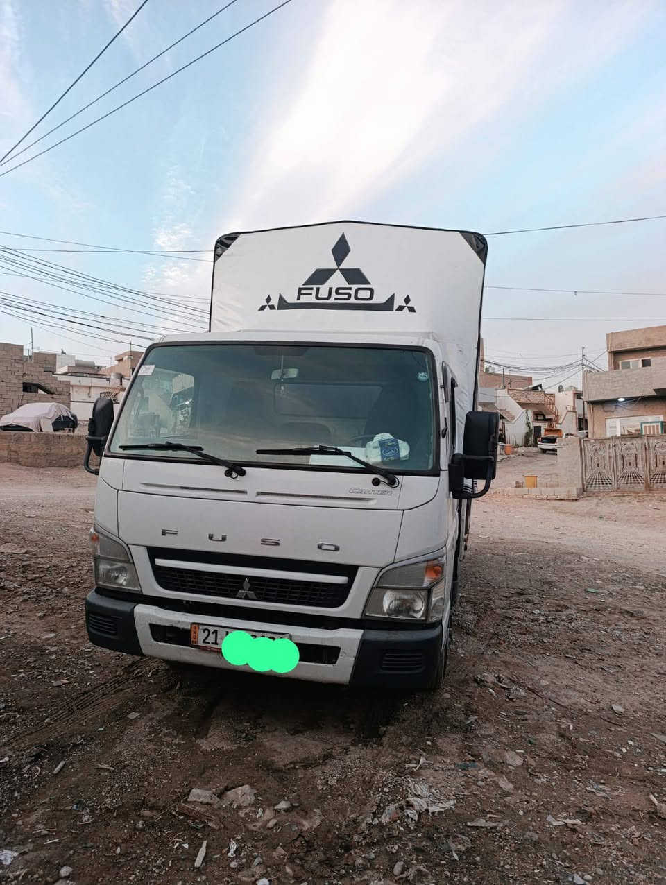 السلام علیکم
کنتر 2020 رقم السلیمانية  
تانكي 250 لتر  
السیارة بالسلیمانیة باسمي و سنویة جدید 
كفالة عامة ما عدا شویة بارد بالباب موجود بالصور 
السعر 260 و بها مجال
***********
