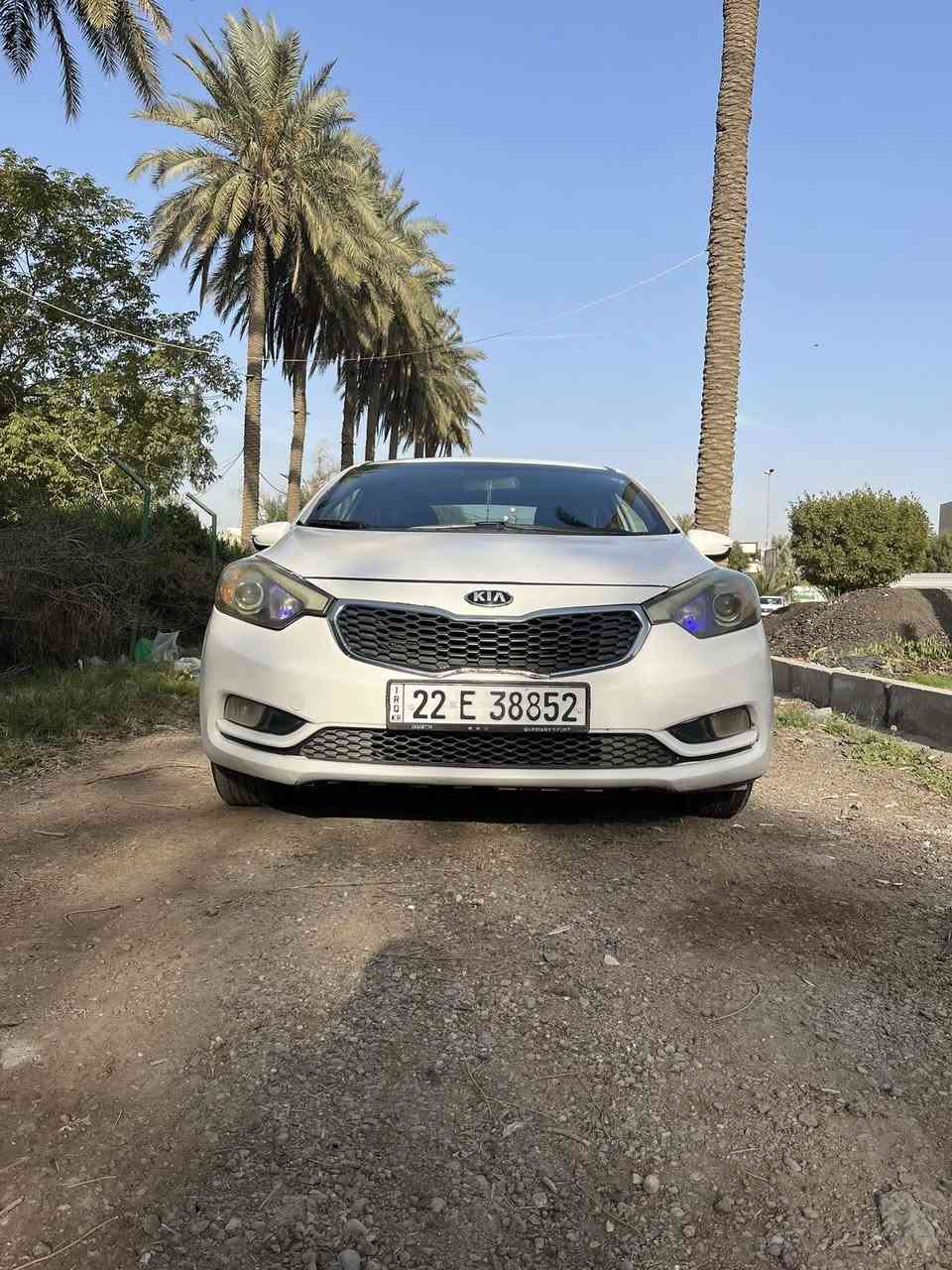 كيه سيراتو خليجي موديل 14 رقم اربيل جديد سنويه 28 تريد وكاله تريد تحويل كير مكينه جدد ناعمات شرط مكينه 1600 داخل سياره اسود شاشه تاب مال لكزز كار بلي 
تحكم ستيرن جهتين 
بريك اي بي اس 
5 ويل كب حداديه وره وكدام جديده قبل يومين بدلت حداديه كوري كلها جديده سياره بيها مكانات صبغ 4 قطع اني ابيع حزام حتى تدفئه تبريد كله شغال سياره مابيها ولا نقص جاهزه مذب عليها ربع دينار سعرها 100 مكانها بغداد جكوك شعله رقم موبايل ***********
