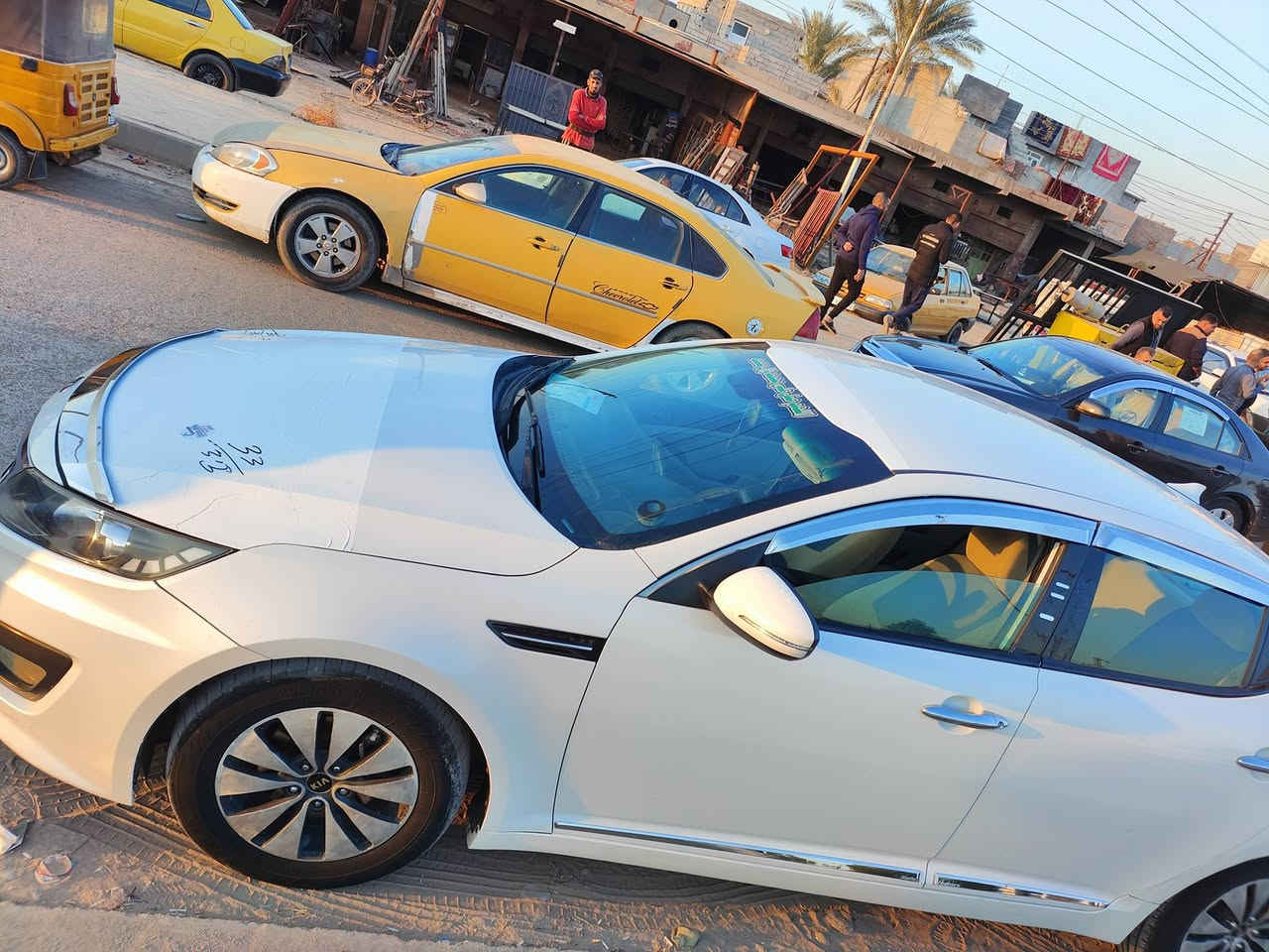 اوبتيما ٢٠١٣ وارد امريكي
تحكم ستيرن حدادية ٩٠ ٪
كير محرك نضيف
تخم تايرات نضيف
ضرر جاملغ وباب عكس السايق
بيهة بارد بالهلال جاملغ الخلفي
السعر (١١٠) وبيه مجال
***********
