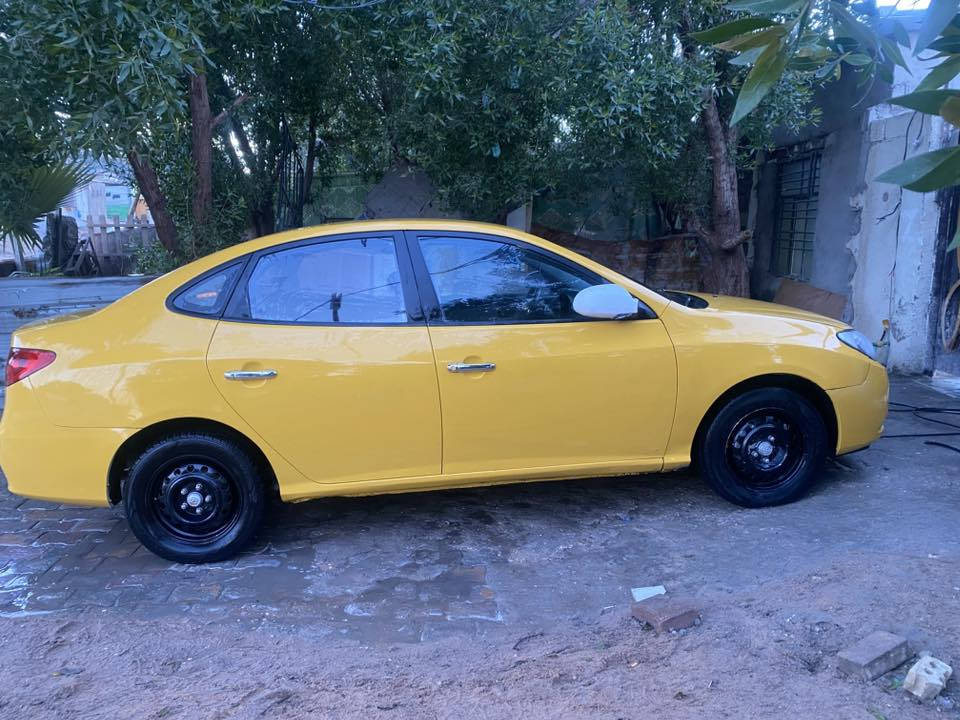 لسلام عليكم 🫡 مقدس للبيع موديل 2010 خليجي مكينه 1600دكشن عالي. رقم بابل دولي جديد سياره احله من صور ماعوزهه شي تدفئه تبريد حداديه خير من الله تخم تاير بيهه جاملغ امامي مبدل (سعر96بيهه  مجال غير متواجد عل فيس (***********
