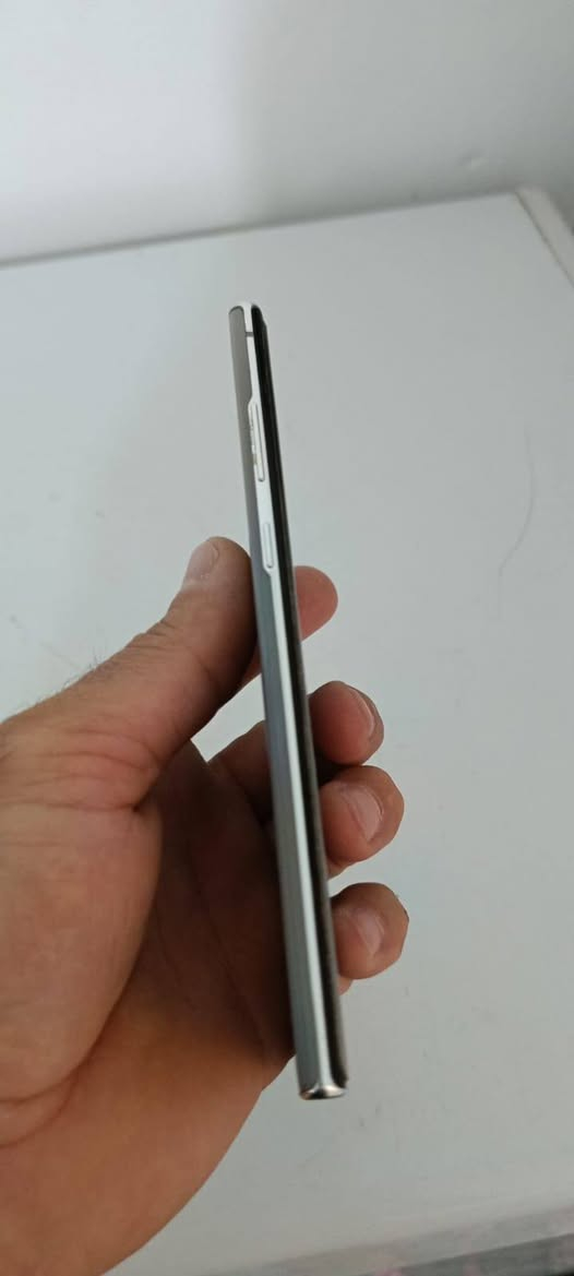 السلام عليكم جهاز نوت 10 بلاس ذاكره ٢٥٦ جهز نظيف جدا جهاز فقط بدون ملحقات الخاص مفتوح السعر ب ٢٥٠ وبيه مجال


**إذا كنت صاحب هذا الإعلان وتريد حذفه لأي سبب، رجاءا أرسل رسالة إلى الدعم الفني**
