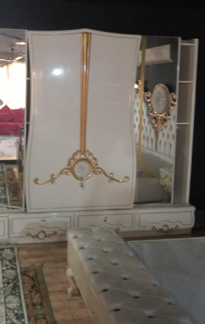 ماخذتها ب٣ ملايين مستخدمتها قليل جدا جنت مسافرة مبيها شخط

الميز تواليت الجام الوسط لد شمسي
الجرباية لدات بالجام الي باطراف الجرباية 

جربايه بيها ميز بالاطراف (٣ قطع)
كنتور
ميز تواليت
مرايا
ميز 
يعني 
٧ قطع
 عنوان كوت حي الجامعه  السعر مليون ونص بمجال الشراي  بالحقيقه بعد احلى مظلومه ب والصور


**إذا كنت صاحب هذا الإعلان وتريد حذفه لأي سبب، رجاءا أرسل رسالة إلى الدعم الفني**