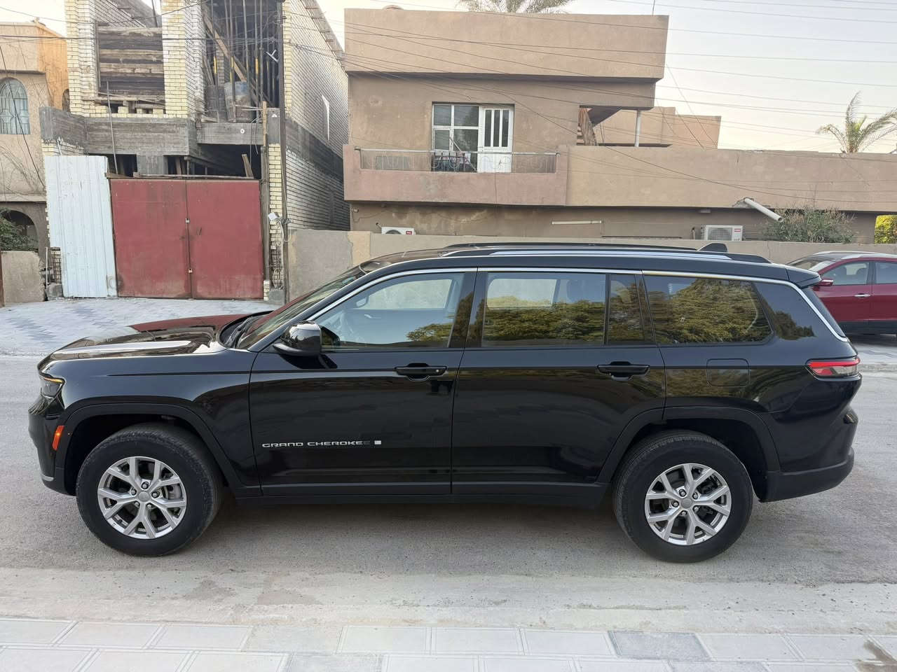 ياالله
السلام عليكم جيب كراند شيروكي 2024 وارد امريكي 

2024 JEEP GRAND CHEROKEE, L LAREDO X 4X4

المسافة المقطوعة : 2000 ميل 

         حجم المكينه : 3.6    V6

الضرر :سرقه بيبان جاملغات بنيد صندوك جايب بيبان جاملغات بنيد صندوك نفس الون بدون صبغ 

                   الايرباك : سليم مطاك ولا ايرباك   

#مواصفاتها

1.شاشه

2.فتحه

3.كشنات جلد

4.كشنات كهرباء

5.ويل كب

6.رادار امامي

7.لايتات زنون 

8.هيتر بالاستيرن 

9.بكلايت لد

10.حساسات خلفيه 

11.تشغيل عن بعد

12.اشاير بالمري 

13.بصمة ابواب

14.هندبريك بصمه

15.رادارات 360

16.كامرا خلفيه

17.هيترات بالكشنات

18.قطعتين تبريد

19.سبعه راكب  

20.بصمه

#السعر : 285 مرقم بغداد وبيها مجال   

تفاصيل اكثر هذا رقمي *********** تحياتي 

مكاني بغداد حي الجامعه
