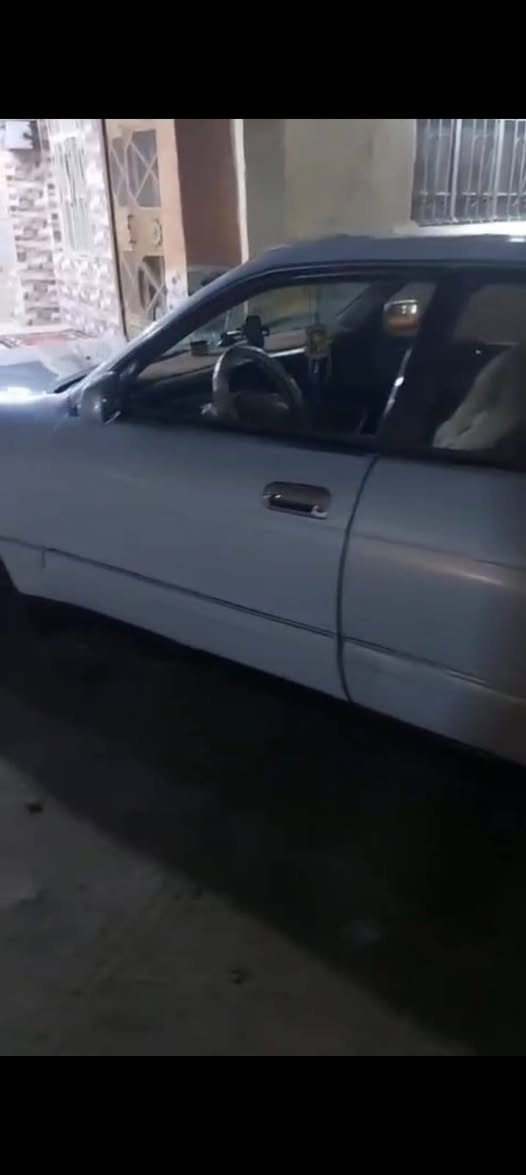 سياره بطه كراون موديل 1993
للبيع سياره نضيف وحلوه مابيها شي
 محرك وكير وحداديه كلهن نضيفات ومكفولات مصبوغه عام
 رقمه انكليزي وسنويه لل30 باسم راعيها تحويل ثاني يوم

ملاحضة: السياره نقل جثه مسجله بلمرور

سعرها: 40وبيها مجال 
رقم راعيها:  ***********
