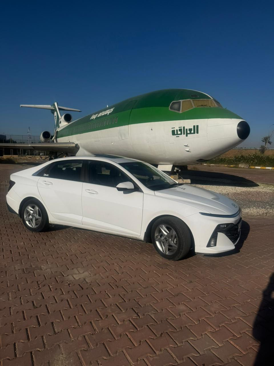 اكسنت 2024 خليجي رقم بغداد   مميز

تحكم استيرن فول 

فتحة سقف 

شاشة كبيرة 

حساس خلفي 

شاحن واير ليس 

تبريد قطعتين 

مري شفط واشاير بالمري 

ويل كب والاسبير منازل 

باقي المواصفات معروفة 

السيارة جديدة وبدون صبغ  بيهه بارد خفيف بالجاملغ السائق وتكحيل بسيط بحافة البنيد 

للبيع بسعر 14500$ بيهه مجال بسسسيط

الاتصال على هاتف ***********

العنوان /بغداد
