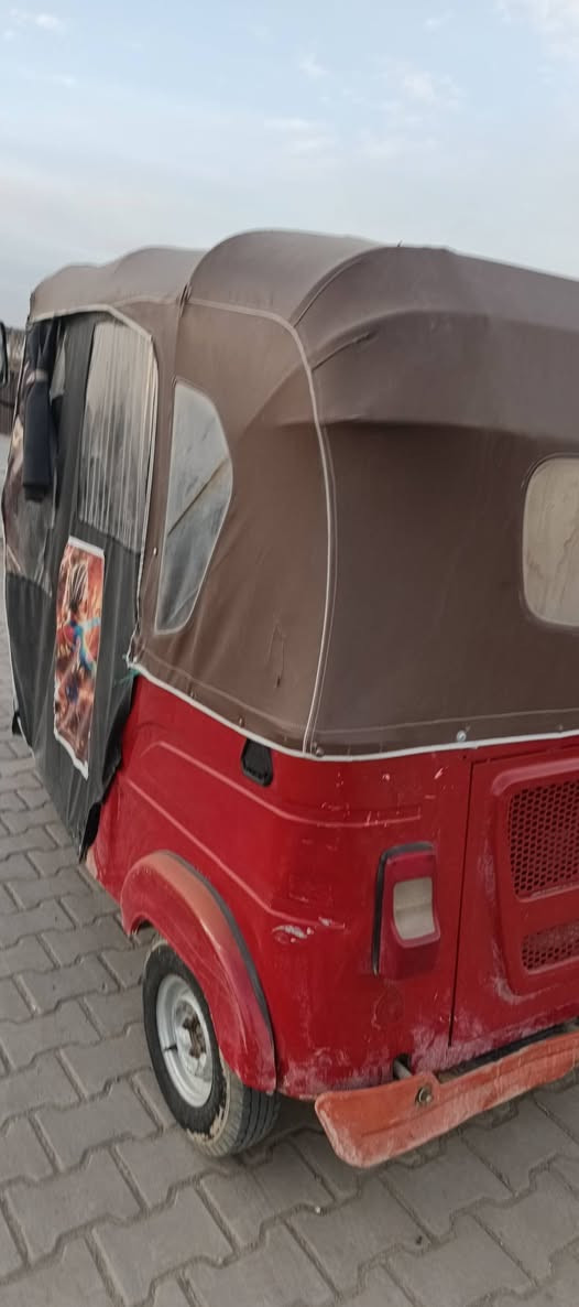 السلام عليكم تكتك للبيع موديل 21 تكتك حلوه رقم سنويه نكليزي
بيه شويه طخات مكينه مكفوله مكاني بغداد الشعب
***********
