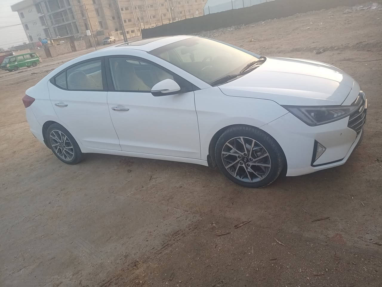 @الجميع
النترا 2020 خليجي مكينه 2000ف رقم ذي قار  فول بيه طخه بلبابين رش مرشوشه فقط سياره جاهزه مجهزه ***********
