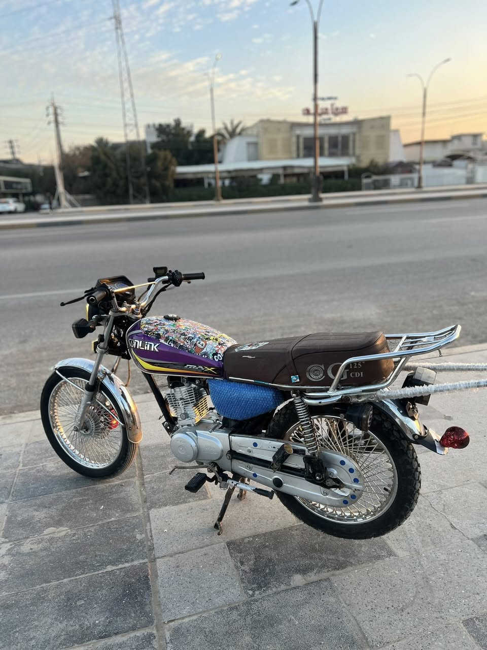 سلام عليكم تايكر البيع موديل 23 💜💜كفاله دراجه حلوه كامله محرك كهربائيات كلهة شغاله مكان ديالى بعقوبة تقاطع القدس ستفسار عل رقم *********** الشراي يخابر
