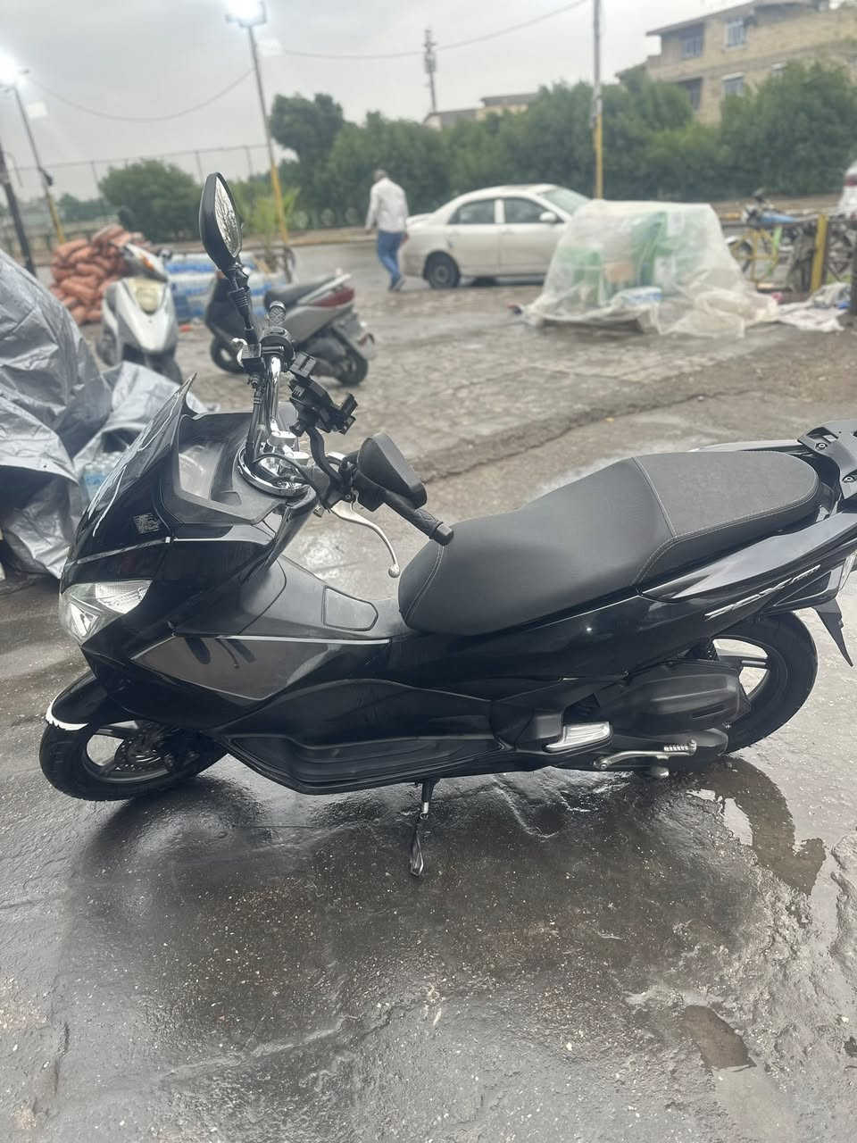 السلام عليكم 
بي سي اكس جيل الثاني ياباني  ((هندر))بلادي
مكينه 150 ماشيه 25
صالنصه رياضي صوتهه يخبل مو هوسه
كفرات  مكينه ما مفتوحه الدراجه ما ناقصهه اي شي مكفوله كفاله عامه ***********السعر 16ونص
المكان الشعله
