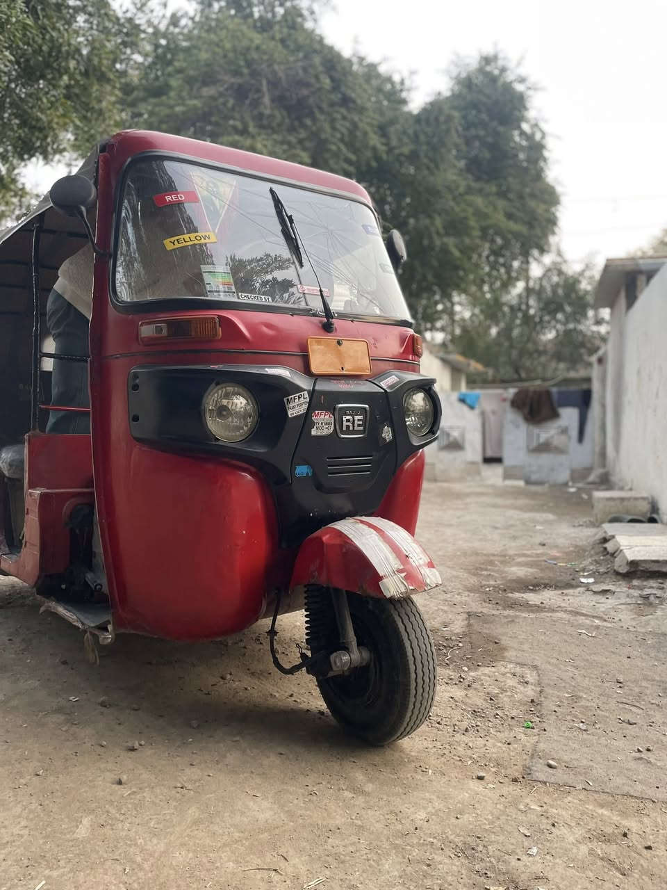 سلام عليكم اخوان تكتك لبيع مديل ١٧داخلهً١٨
تكتك نضيفه ولله معمره مكاني زعفرانيه ***********
***********
