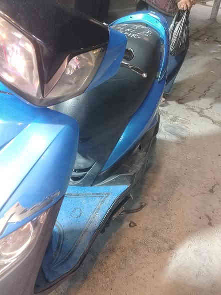 السلام عليكم دراجه ثعلب رمبه اعيد وأكرر رمبه دراجه لون مميز كفاله عامه فقط بيه بنز كلج اعتقد يحتاج تبديل ماشيه الف يعني زيرو صلاوات على محمد الدراجه تخبل العزيز كلبك متنطيه 
مكاني بغداد الشعله تجي تاخذه من باب البيت اكفلك مكينه وسرقه 
رقم الهاتف ***********
