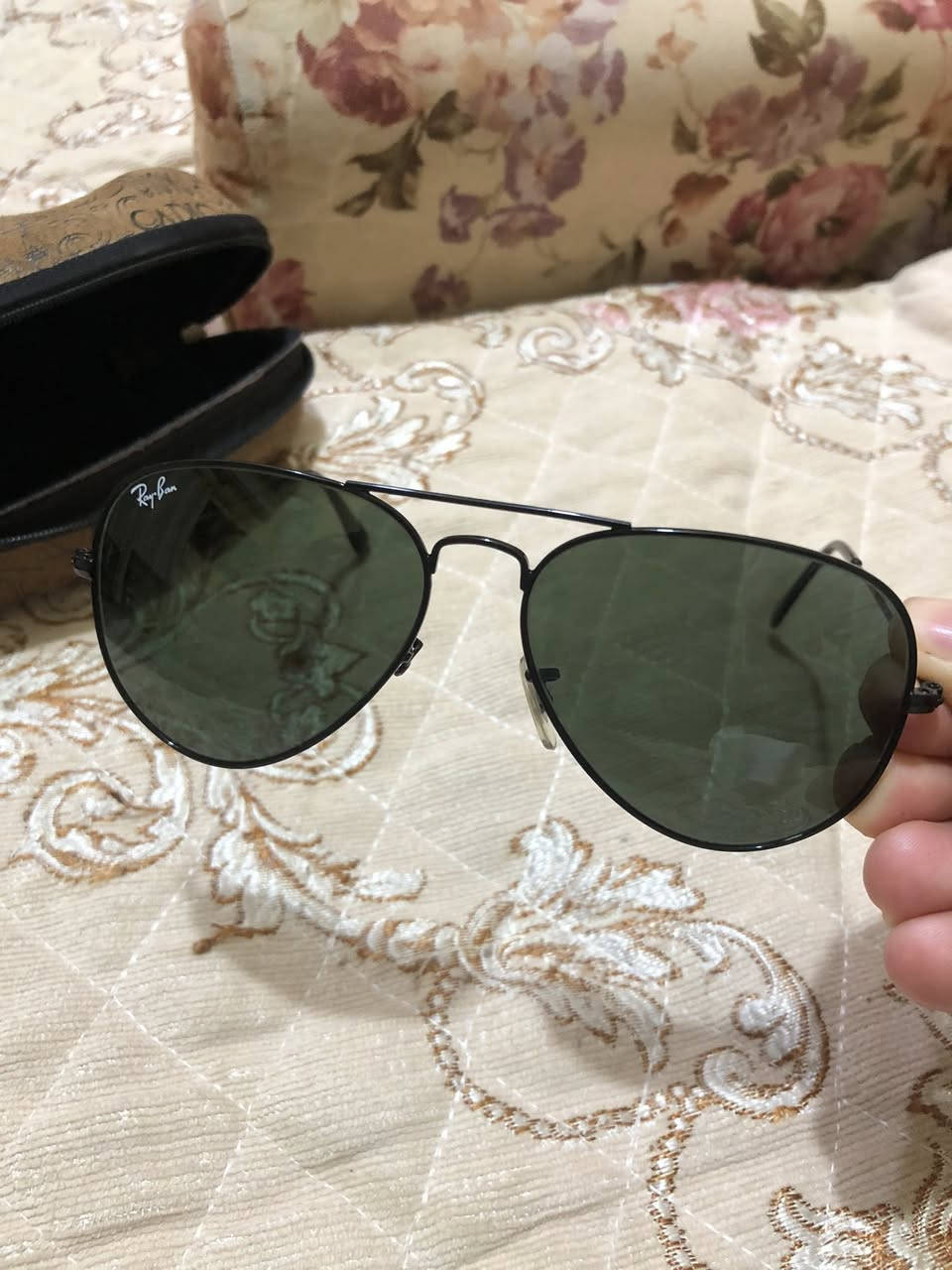 رايبان ايطالي اصلي
فقط مفقود وحده من المخدات


**إذا كنت صاحب هذا الإعلان وتريد حذفه لأي سبب، رجاءا أرسل رسالة إلى الدعم الفني**