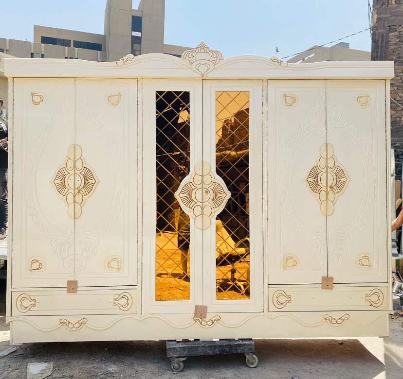 سلام عليكم غرف نوم كامله جديد غير مستعمل جمله ومفرد الي يحب يتفضل خاص او واتس ***********
