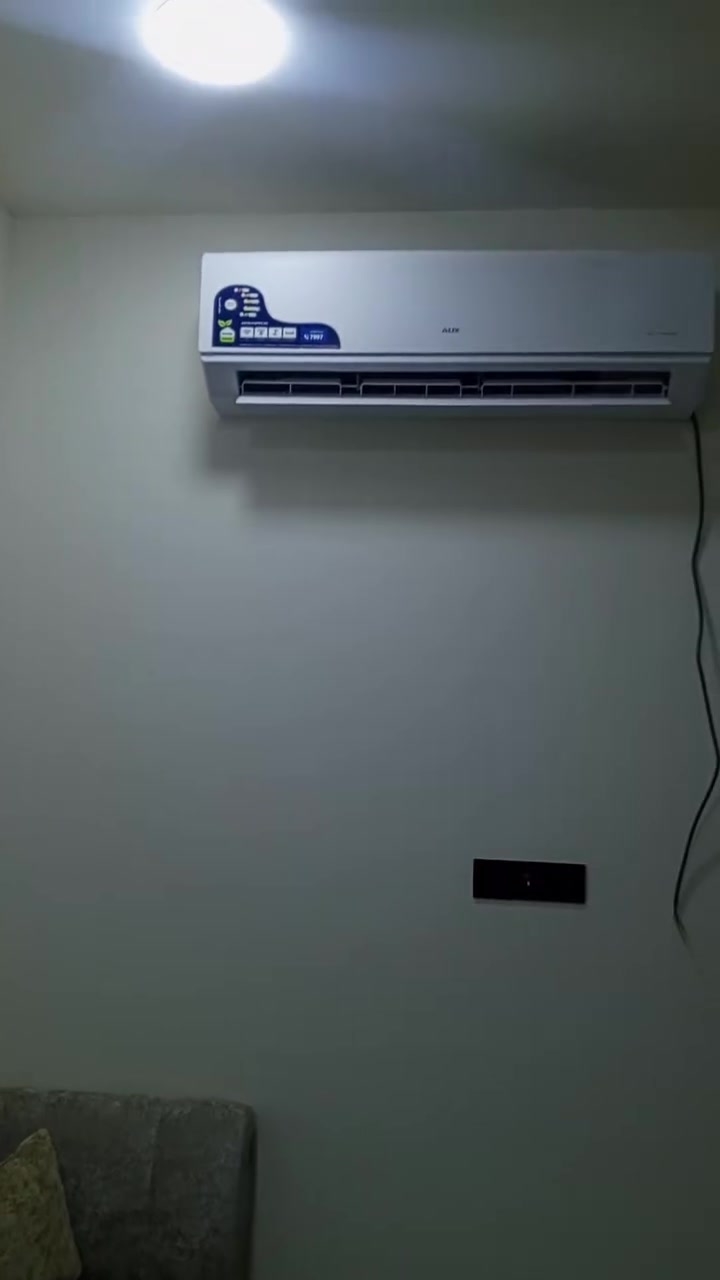 ورشه تبريد متنقله في بغداد 🌐 
لتنصيب وتركيب سبالت ❄️ وفتح سبالت ❄️ وغسل وتنظيف جميع انواع السبالت 💧 
📍(نصلكم جميع مناطق بغداد 🌐)
////////////////////////////////////////////////////
📌جزء من اعمال ورشتنه 
✅ تنصيب سبالت نوع توسوت TOSOT بلسان 2طن 1طن 
عدد 3 غاز 410R
✅ تنصيب سبلت الحافظ انڤيرتر/ميديا 
✅ تنصيب سبلت شونك /LG/اوكس 
✅ فتح وغسل سبالت اخرى عدد 3
✅ سرعه في إنجاز العمل المتقن
✅ وجوده في العمل مع ضمان 

⭕ للتواصل عبر الرقم 
📱*********** واتساب ✅ 
او مراسله الصفحه 📩
